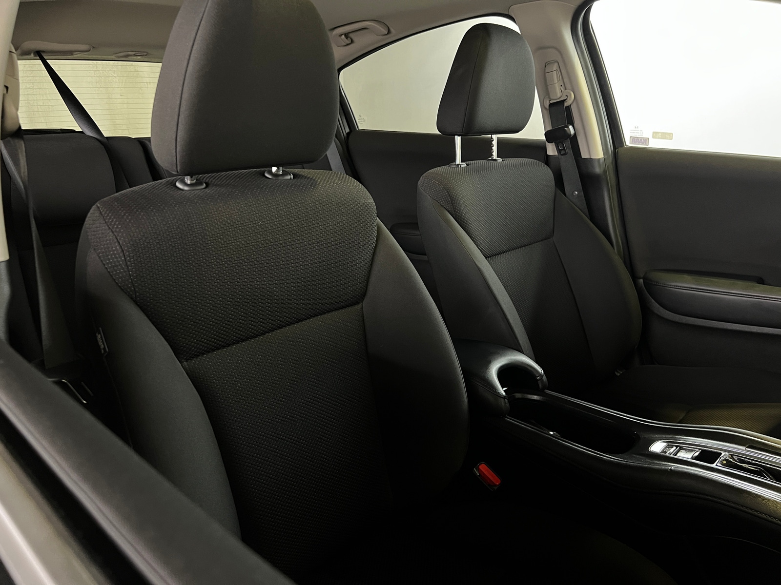 Thumbnail: 2016 Honda HR-V - 2