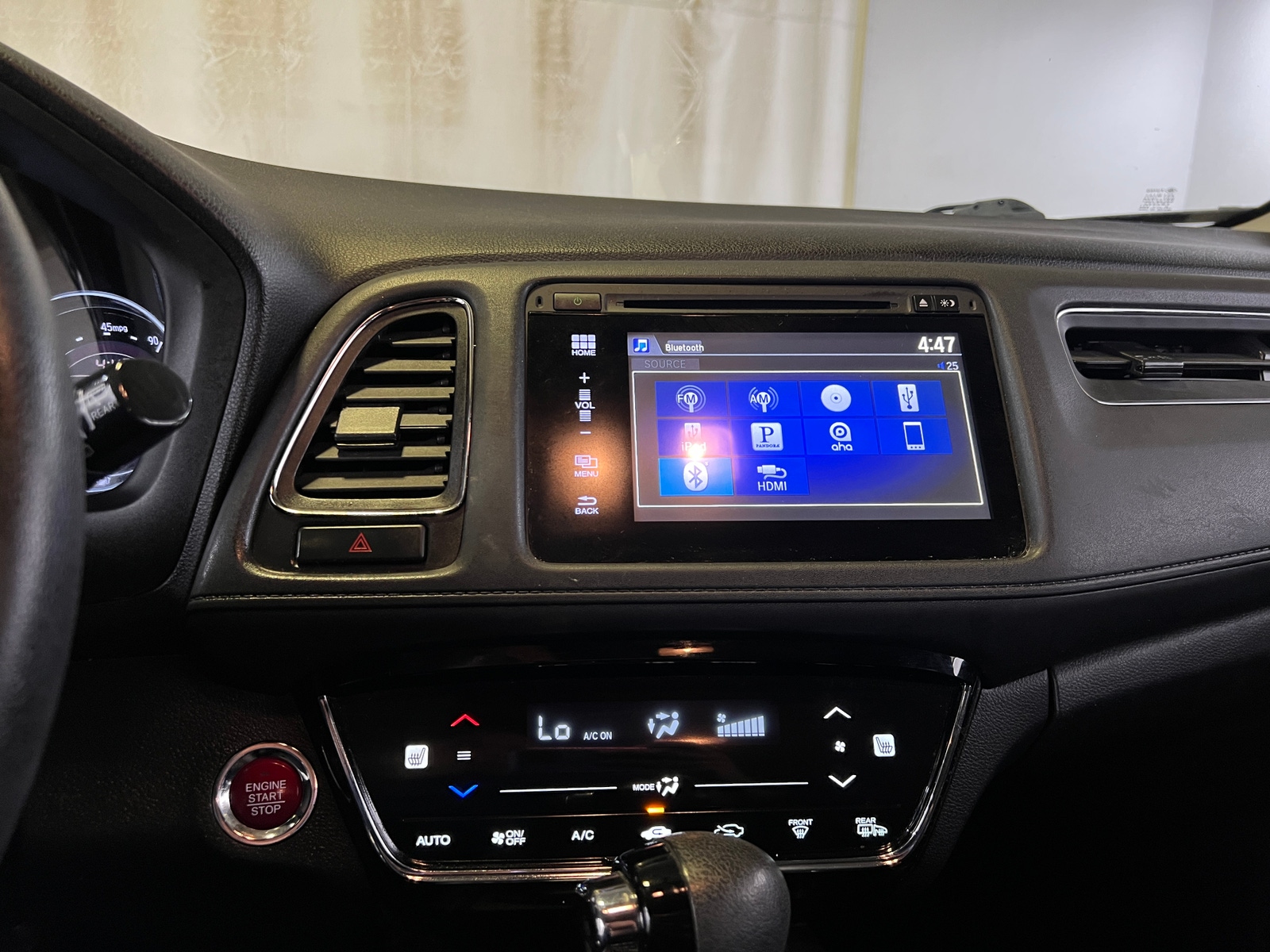 Thumbnail: 2016 Honda HR-V - 4