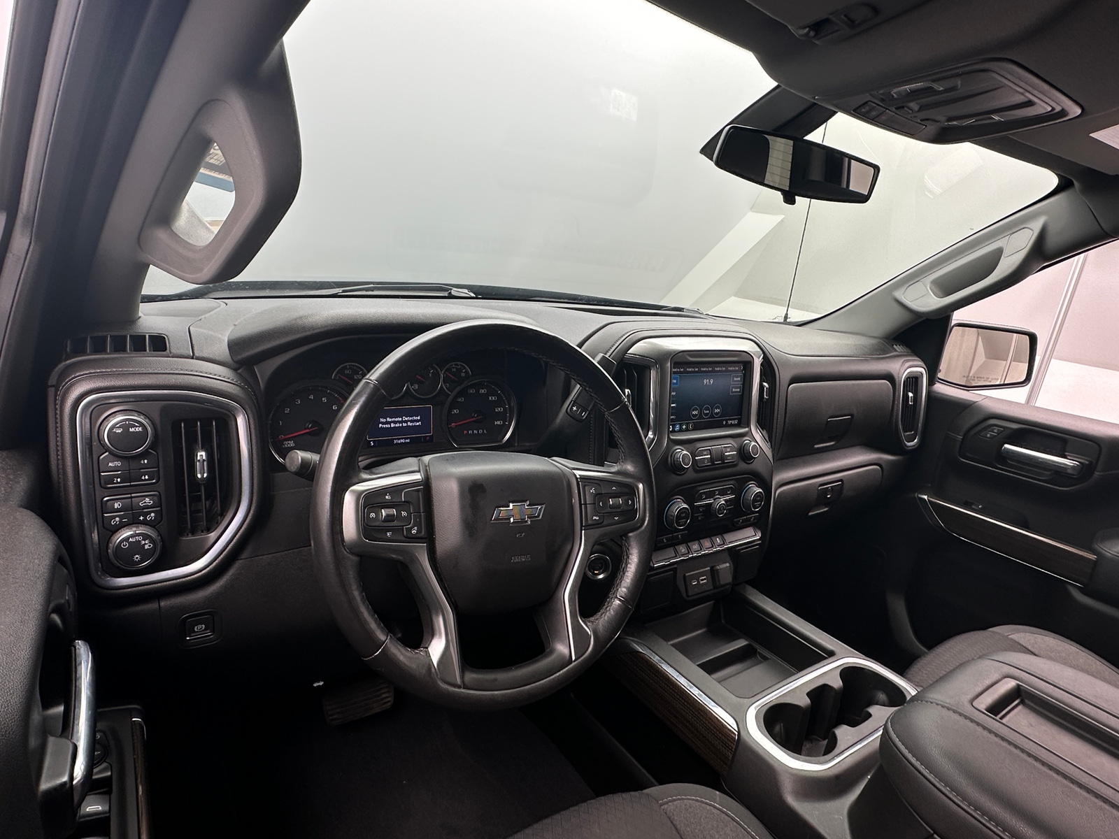 Thumbnail: 2022 Chevrolet Silverado 1500 - 3