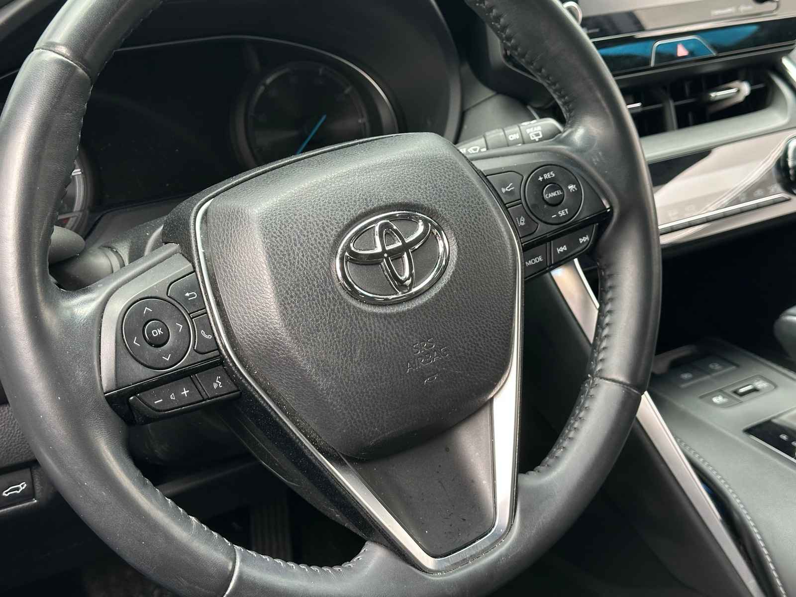 Thumbnail: 2021 Toyota Venza - 4