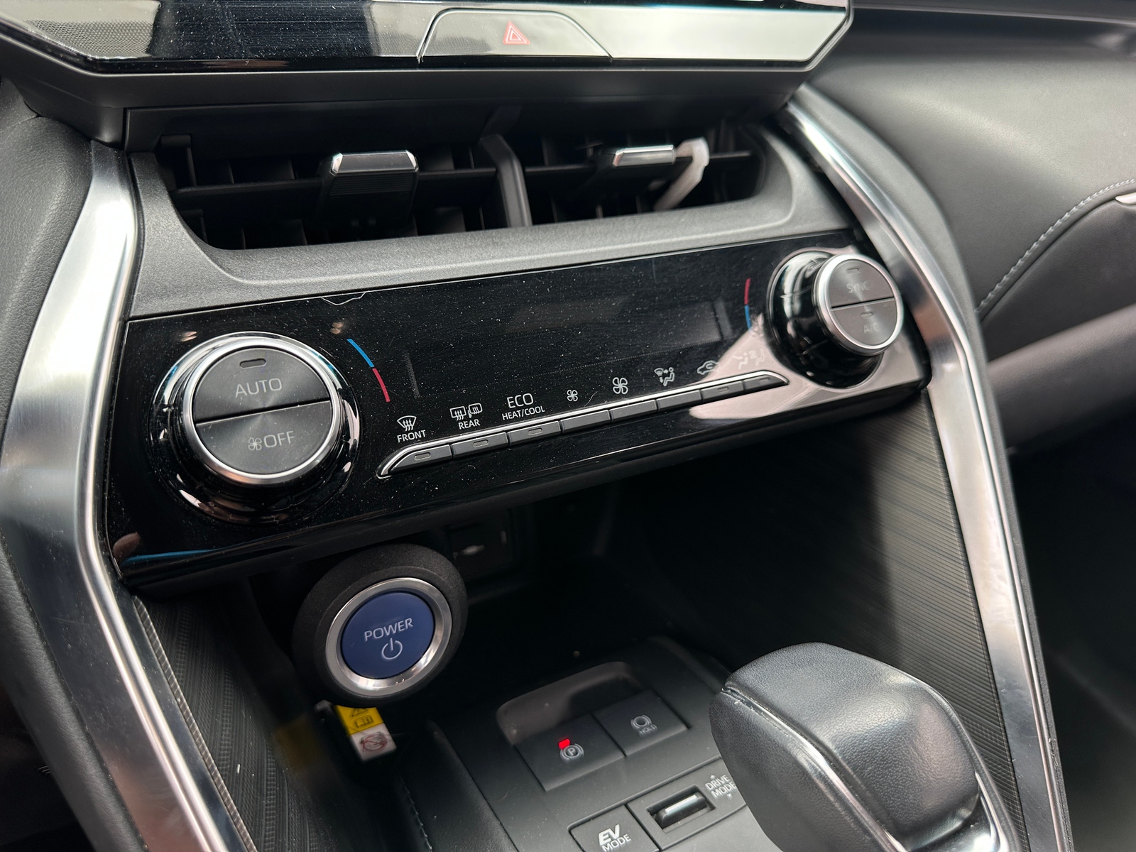 Thumbnail: 2021 Toyota Venza - 3