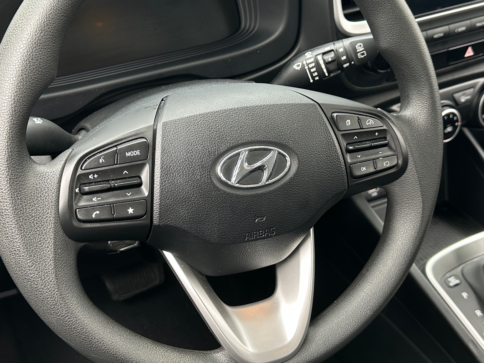 Thumbnail: 2023 Hyundai Venue - 5