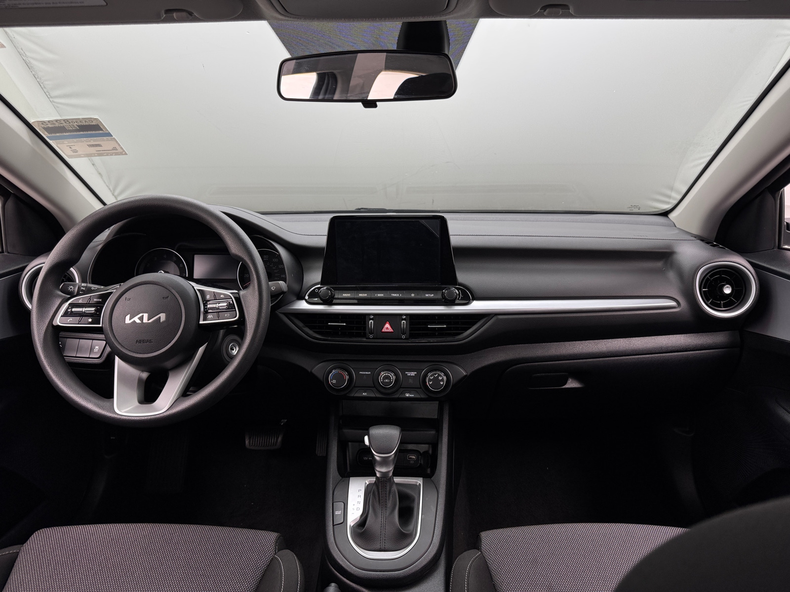 Thumbnail: 2024 Kia Forte - 3