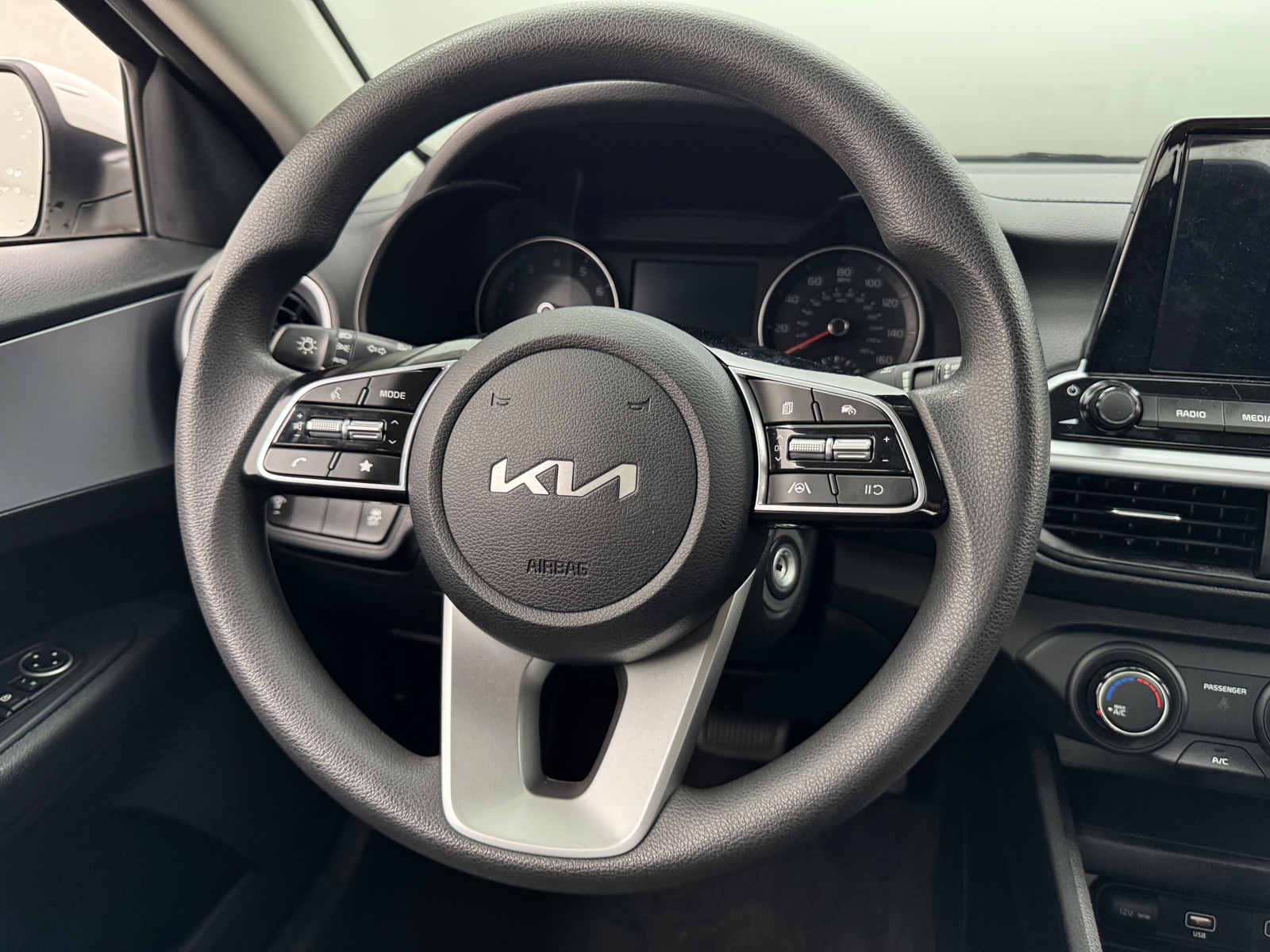 Thumbnail: 2024 Kia Forte - 5