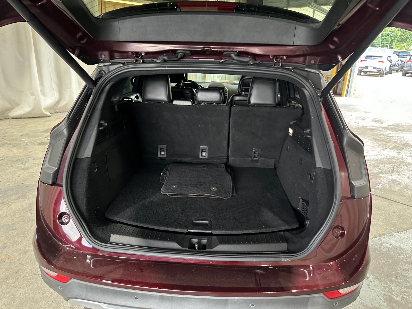 Thumbnail: 2019 Lincoln MKC - 6