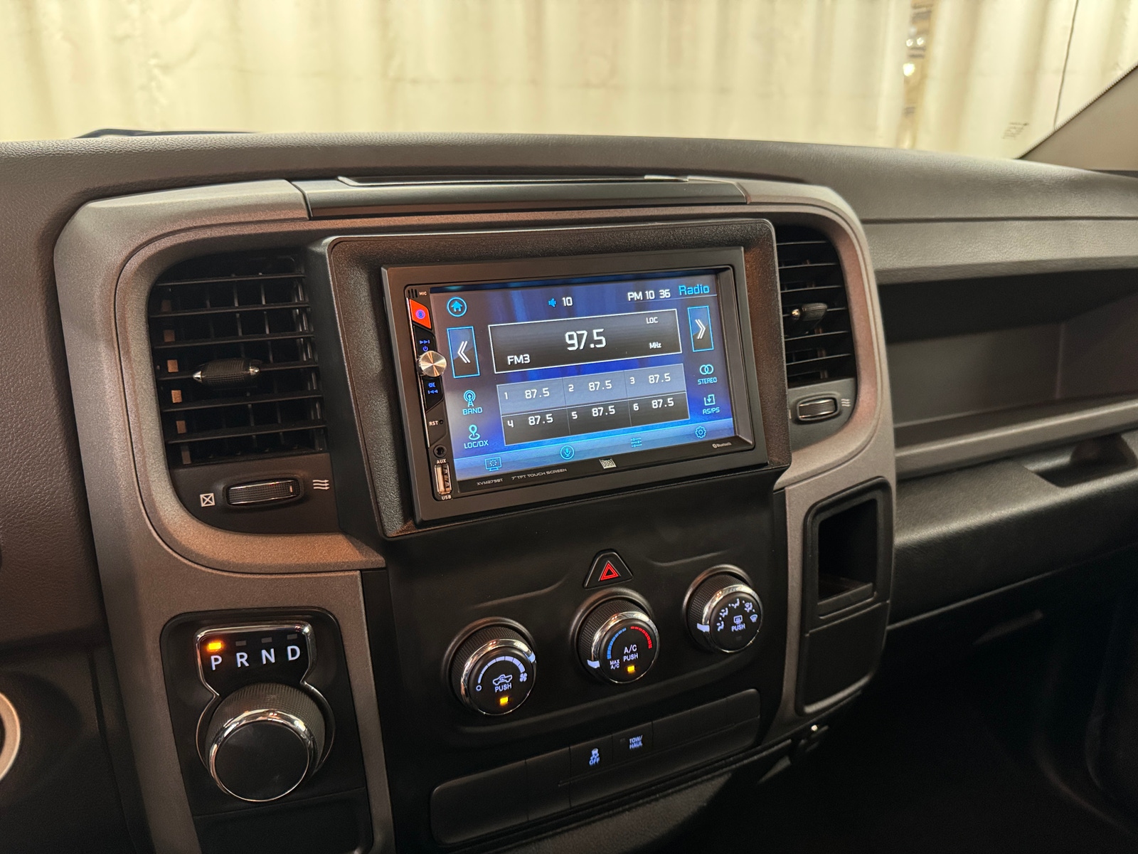 Thumbnail: 2019 RAM 1500 Classic - 4