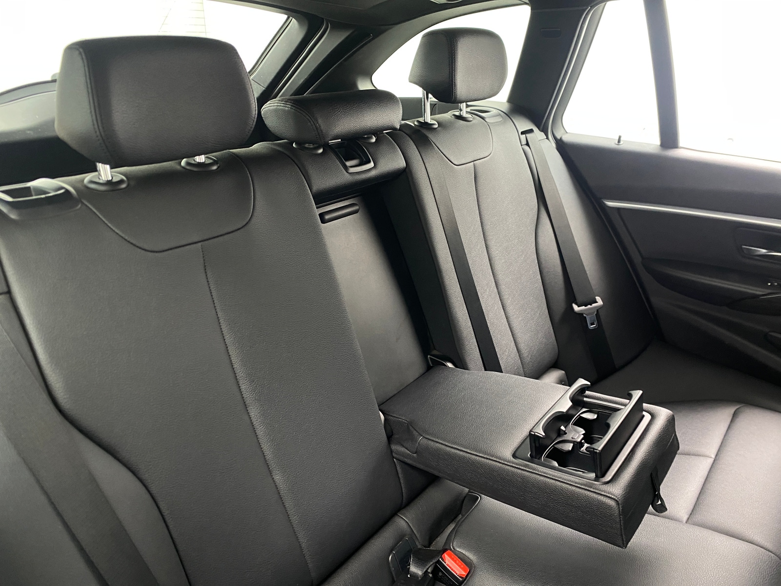 Thumbnail: 2016 BMW 3 Series - 5