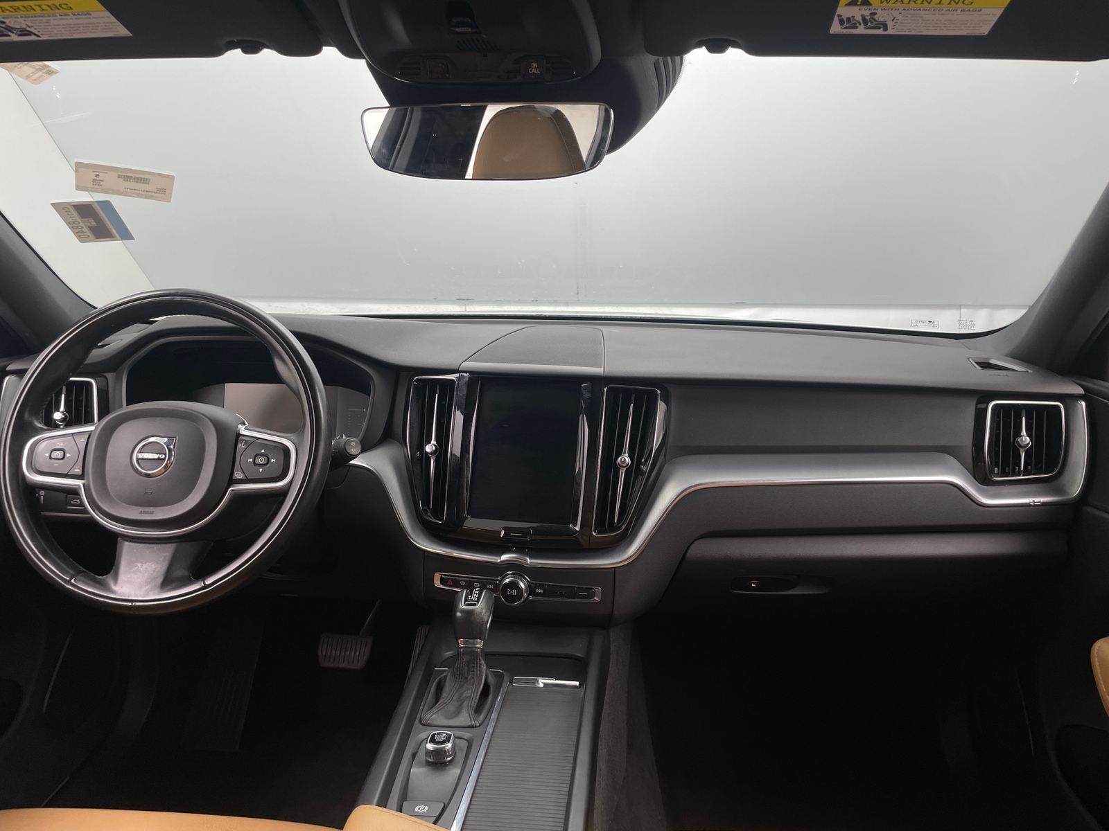 Thumbnail: 2018 Volvo XC60 - 2