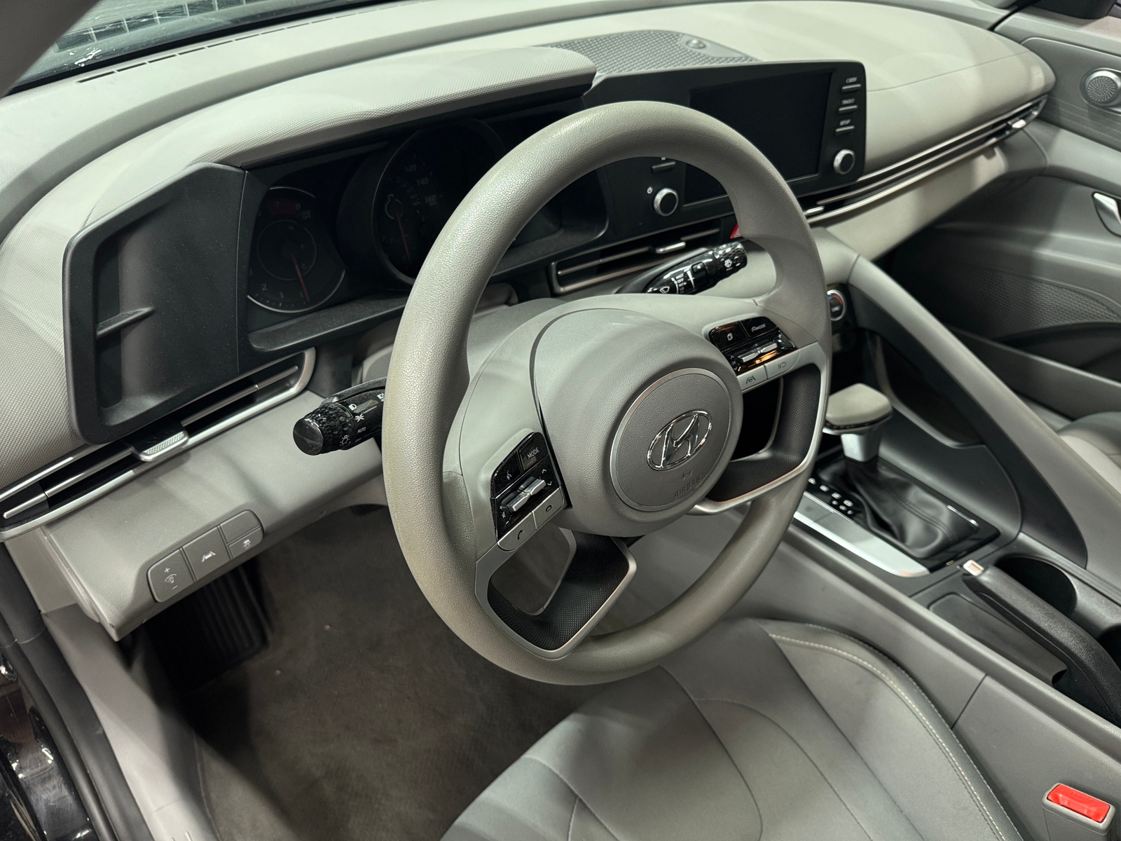 Thumbnail: 2021 Hyundai Elantra - 3