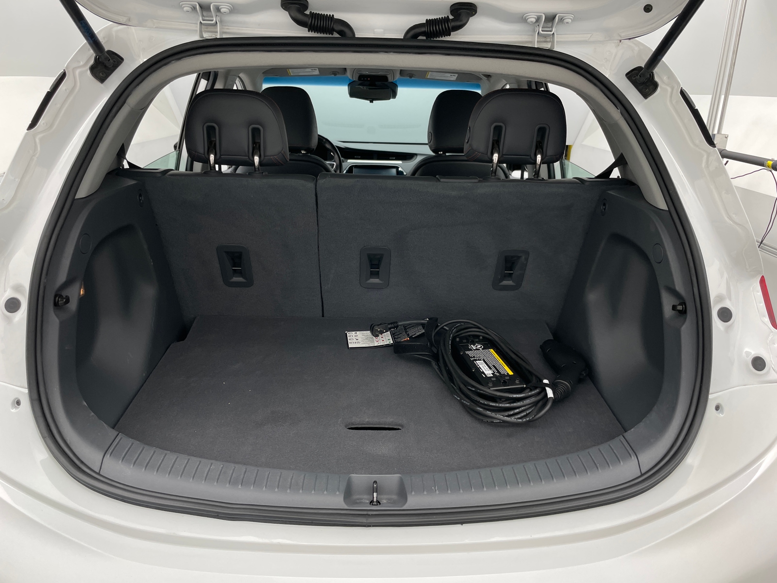 Thumbnail: 2019 Chevrolet Bolt EV - 6