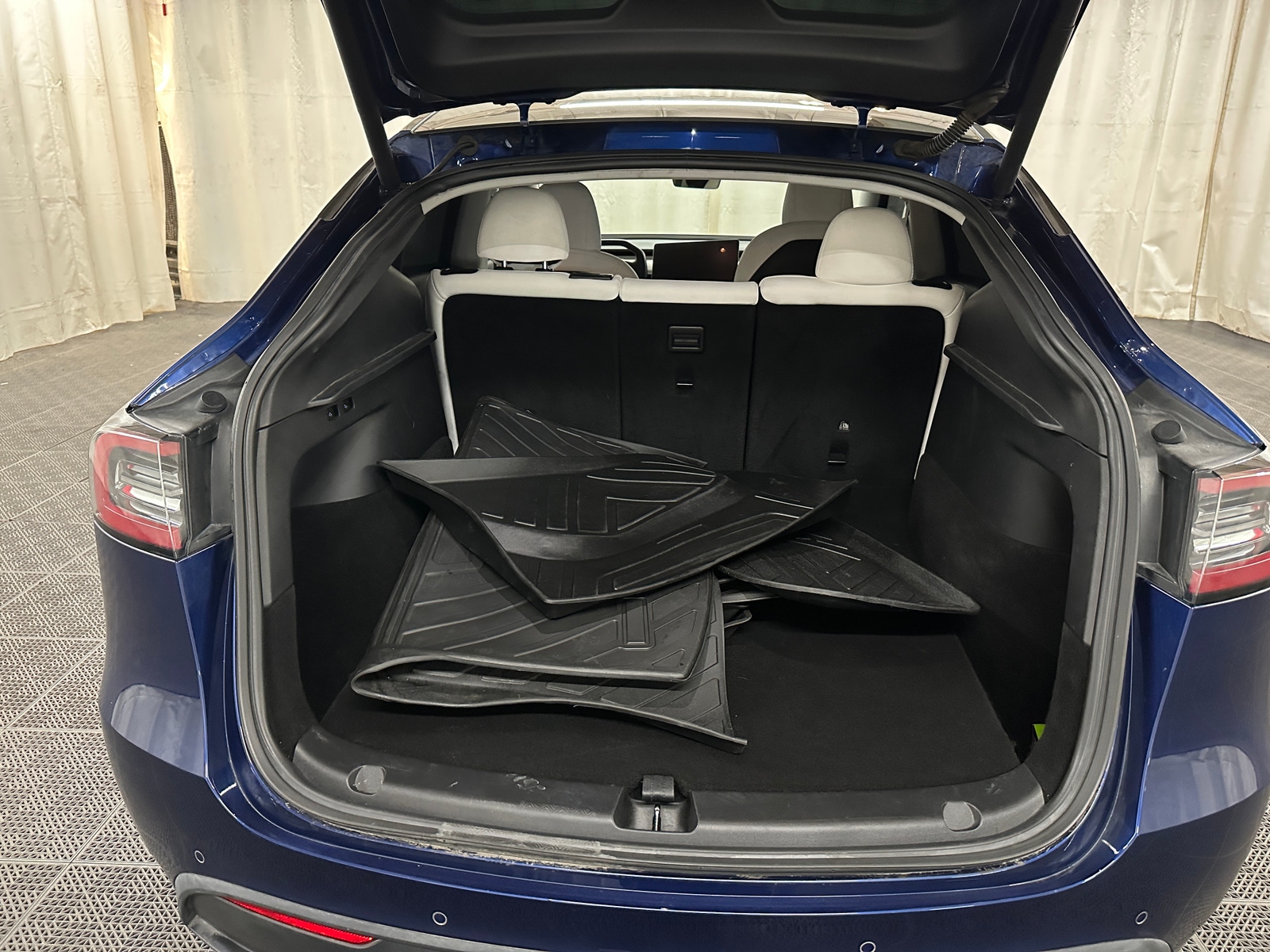 Thumbnail: 2022 Tesla Model Y - 5