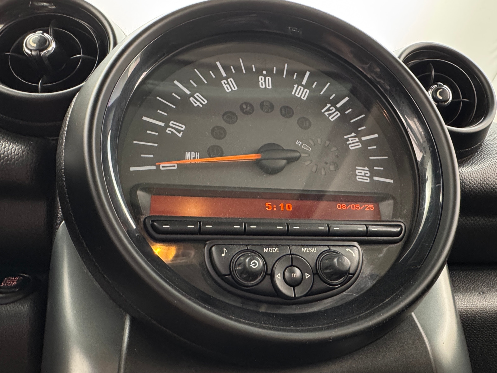 Thumbnail: 2016 MINI Cooper Countryman - 3