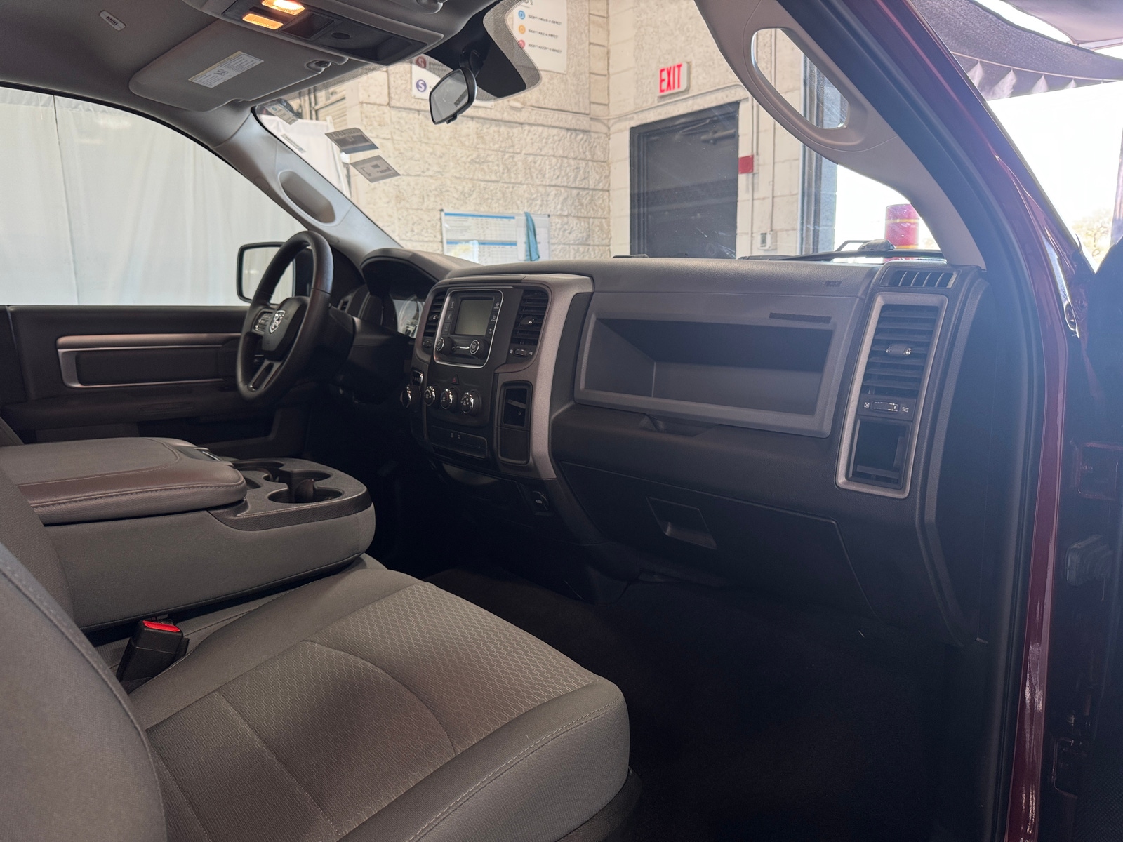 Thumbnail: 2019 RAM 1500 Classic - 2