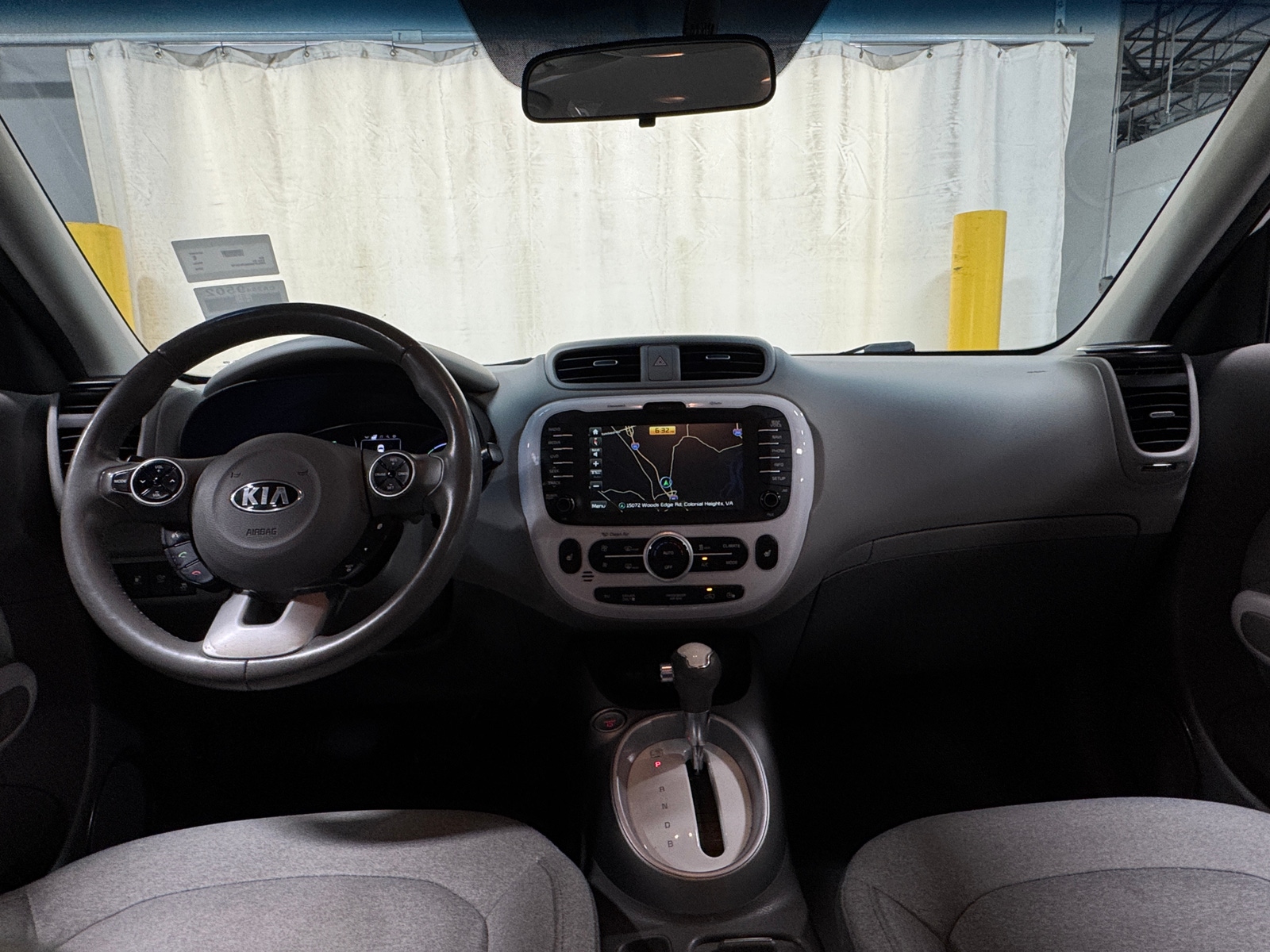 Thumbnail: 2016 Kia Soul EV - 3