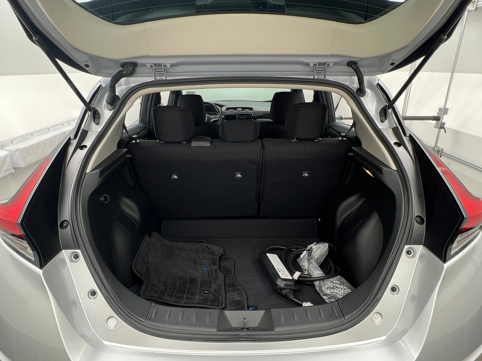 Thumbnail: 2024 Nissan Leaf - 7