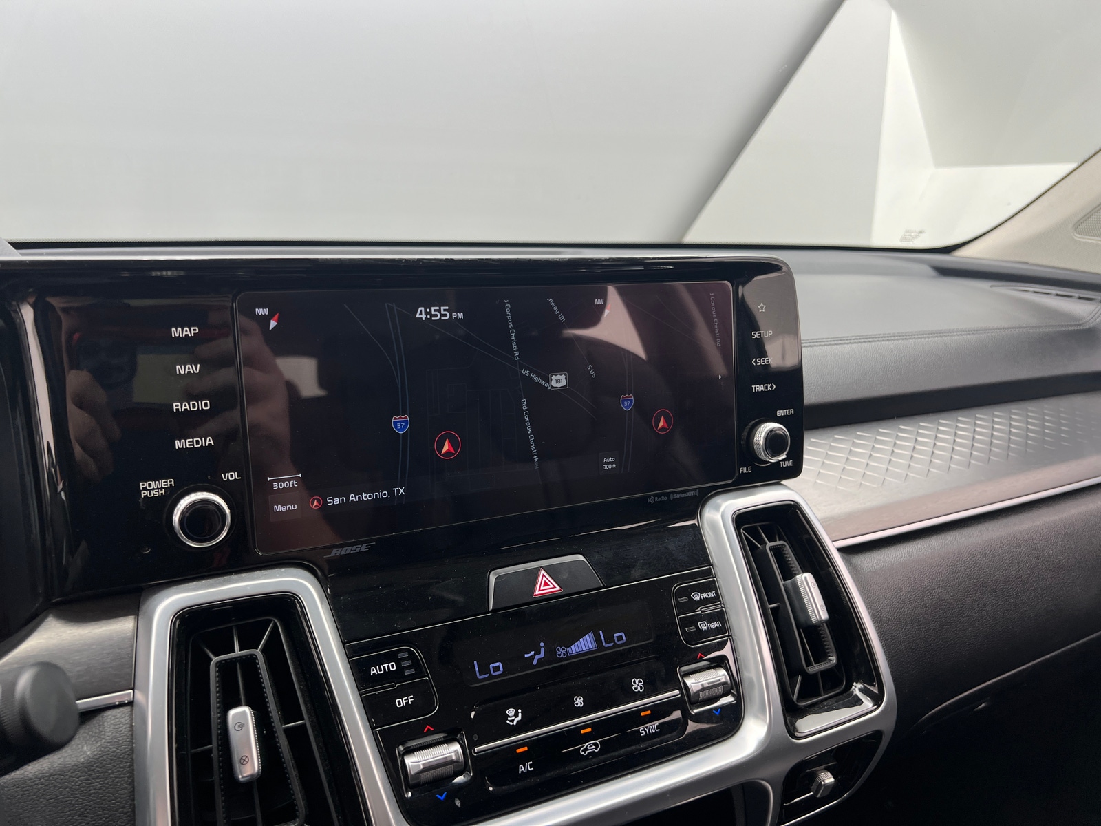 Thumbnail: 2022 Kia Sorento - 3
