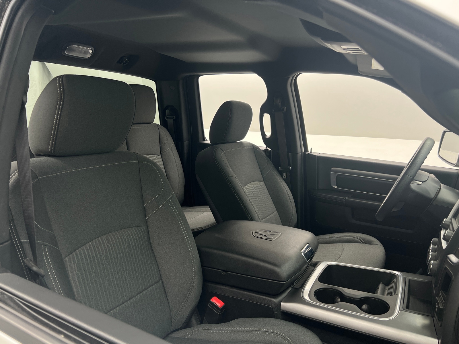 Thumbnail: 2022 RAM 1500 Classic - 2