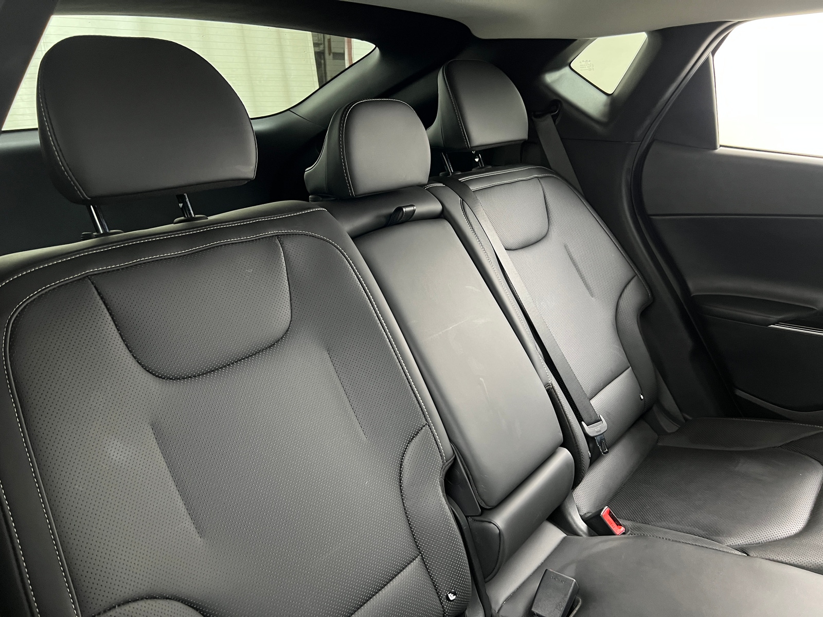 Thumbnail: 2022 Kia EV6 - 6