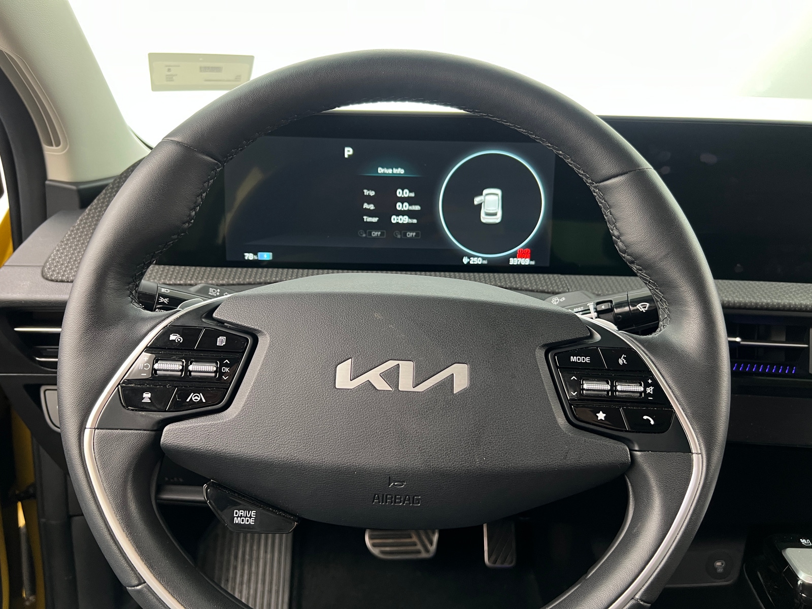 Thumbnail: 2022 Kia EV6 - 5