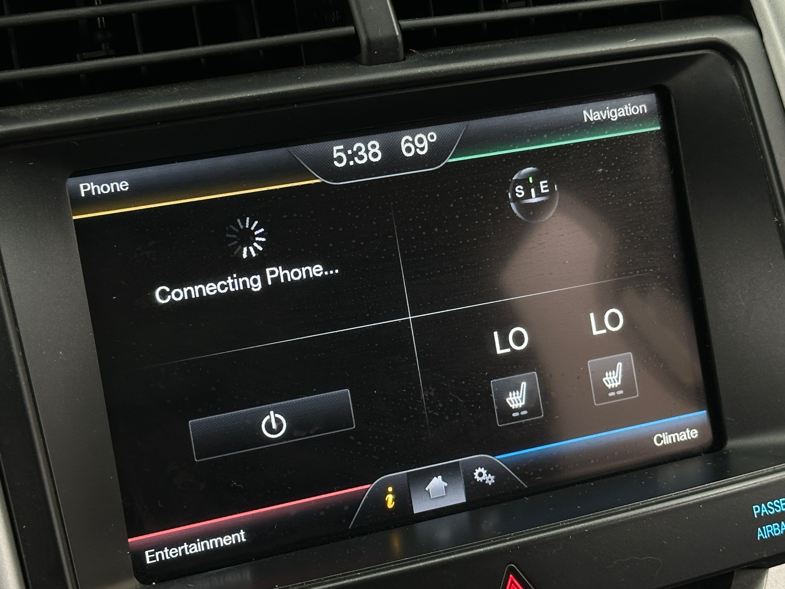Thumbnail: 2011 Ford Edge - 3