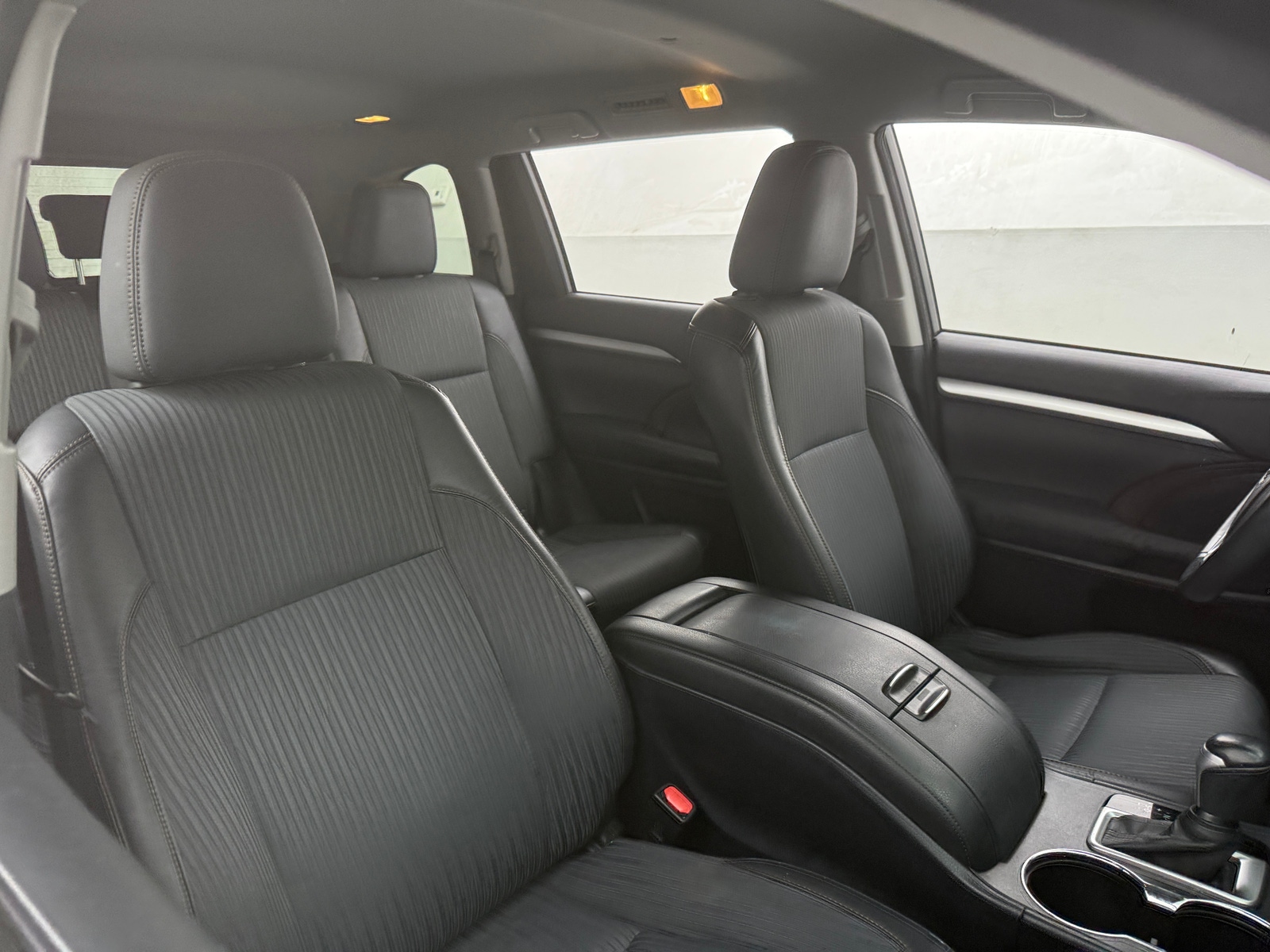 Thumbnail: 2014 Toyota Highlander - 2