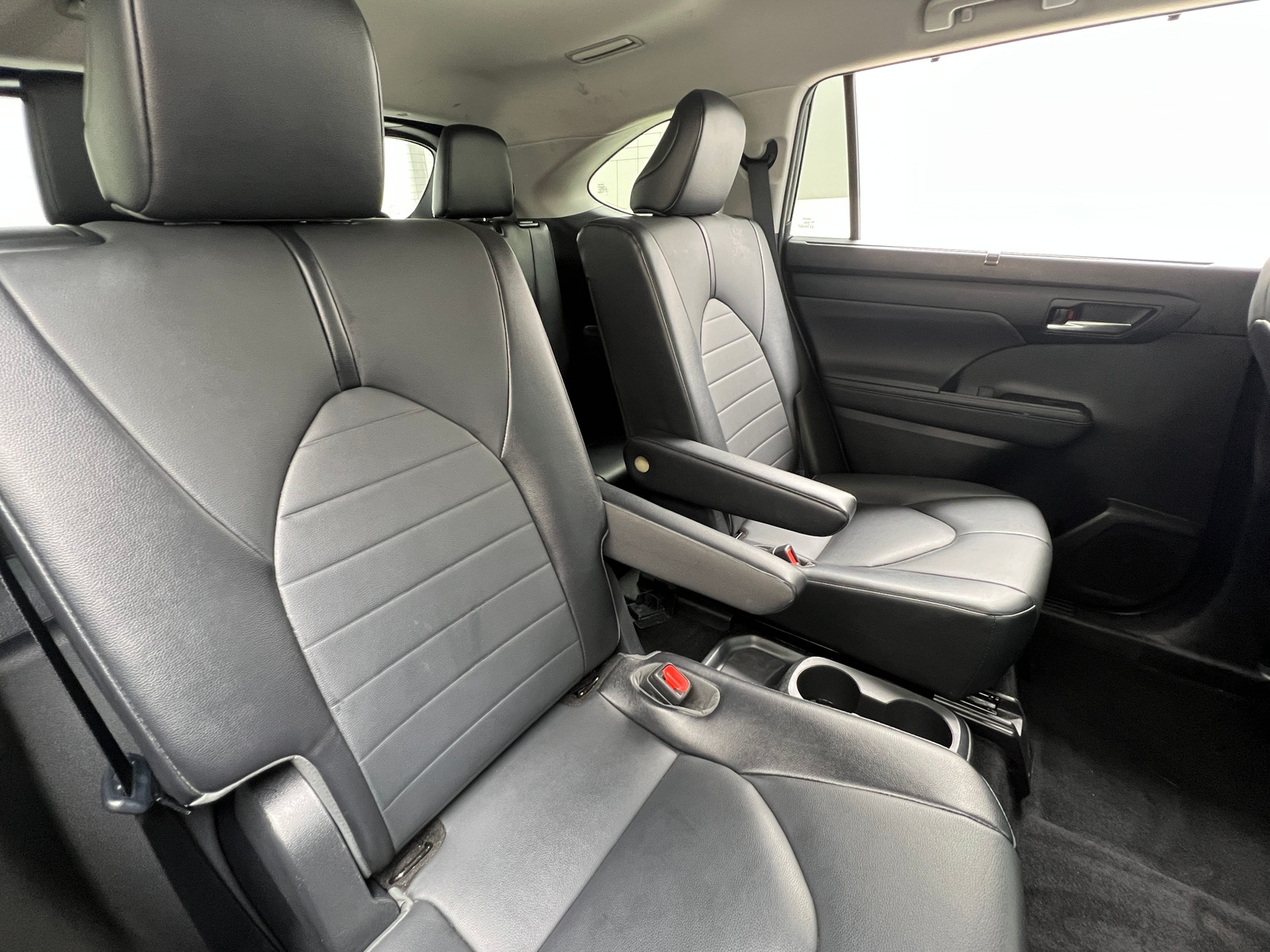 Thumbnail: 2021 Toyota Highlander - 5