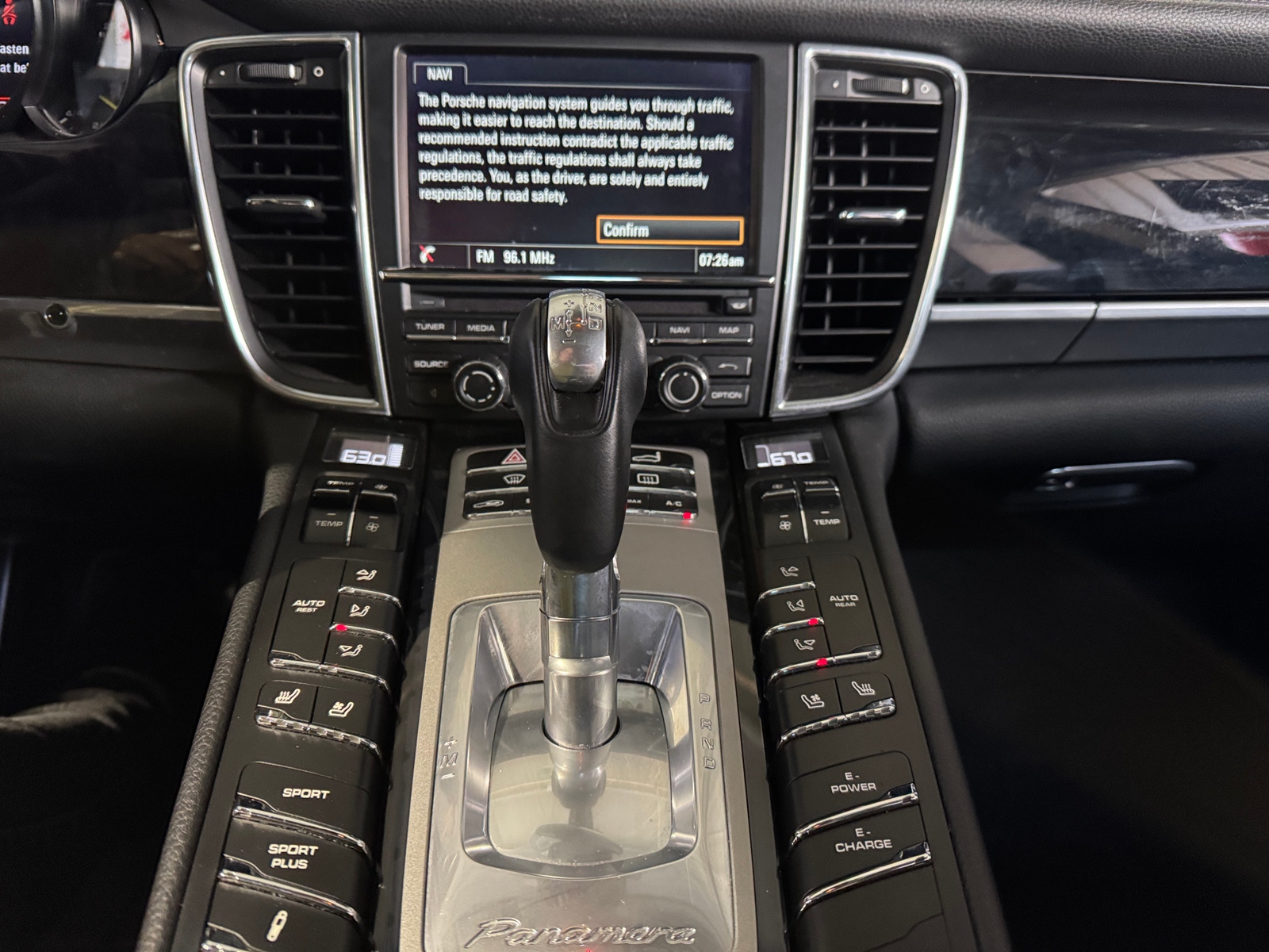 Thumbnail: 2014 Porsche Panamera - 3