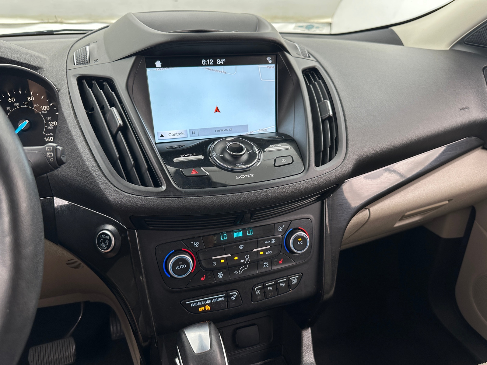 Thumbnail: 2019 Ford Escape - 3