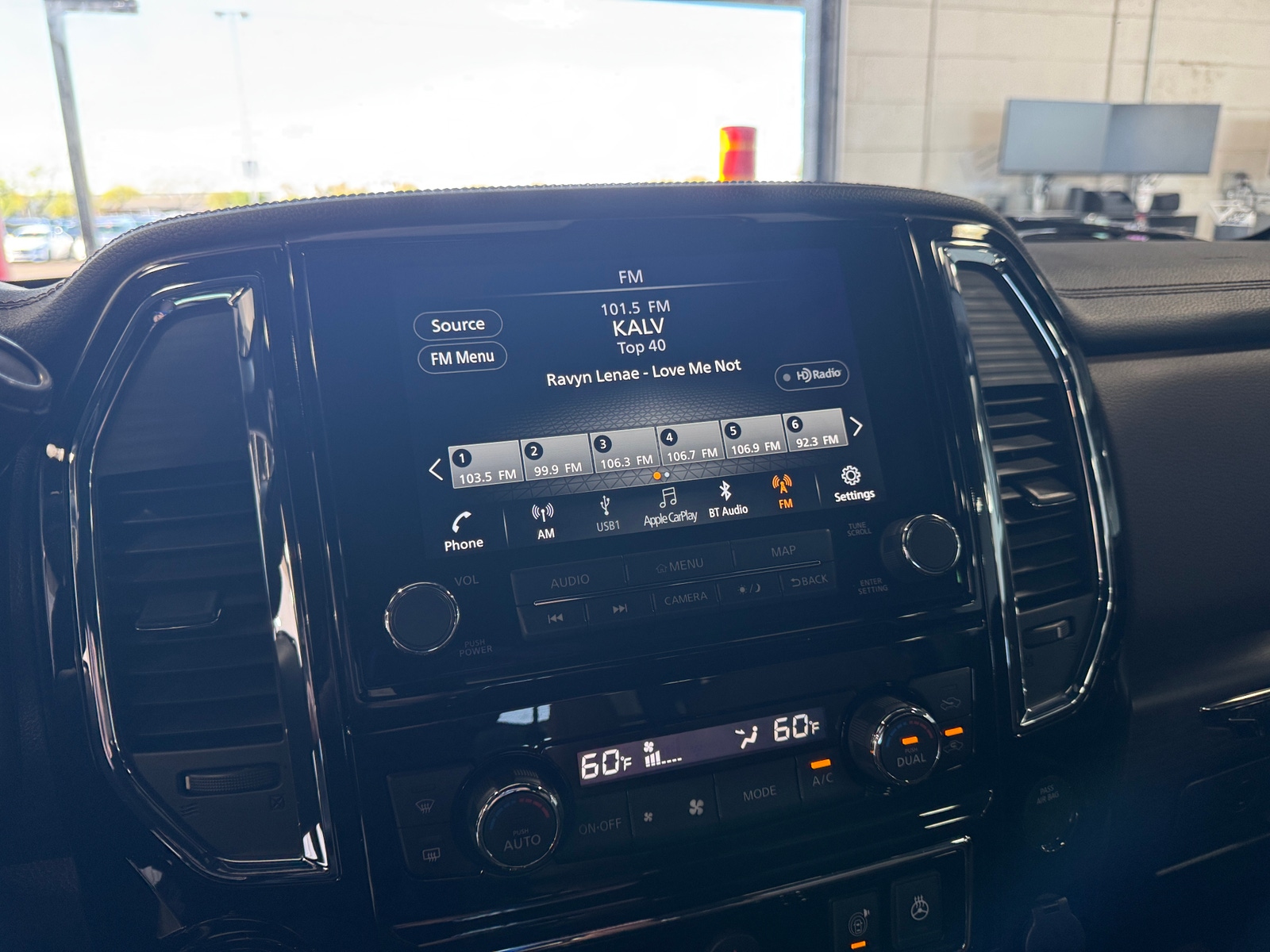 Thumbnail: 2021 Nissan Titan - 3