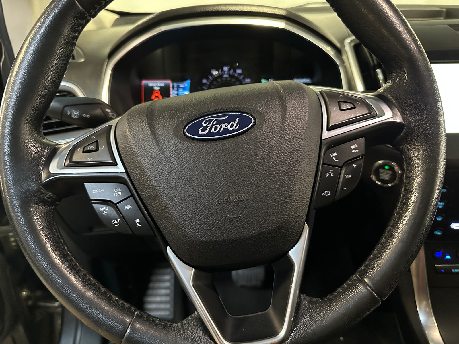 Thumbnail: 2020 Ford Edge - 4