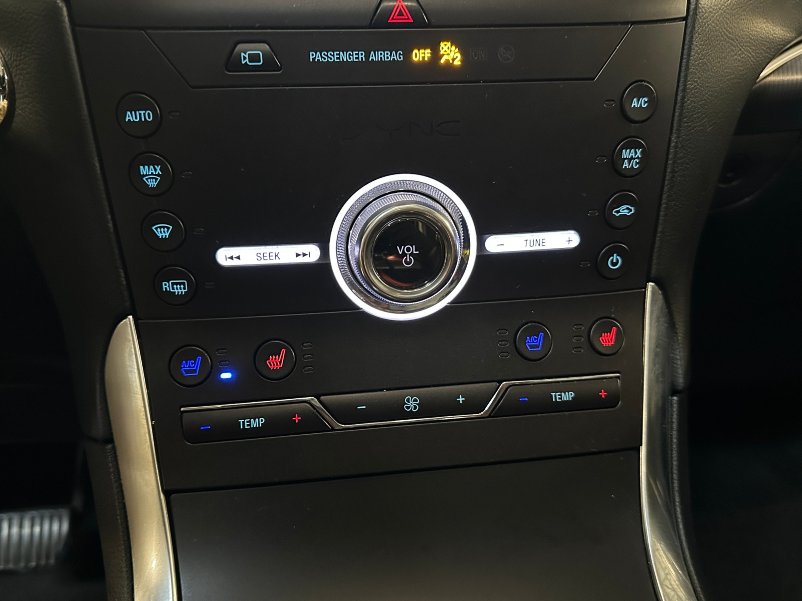 Thumbnail: 2020 Ford Edge - 3