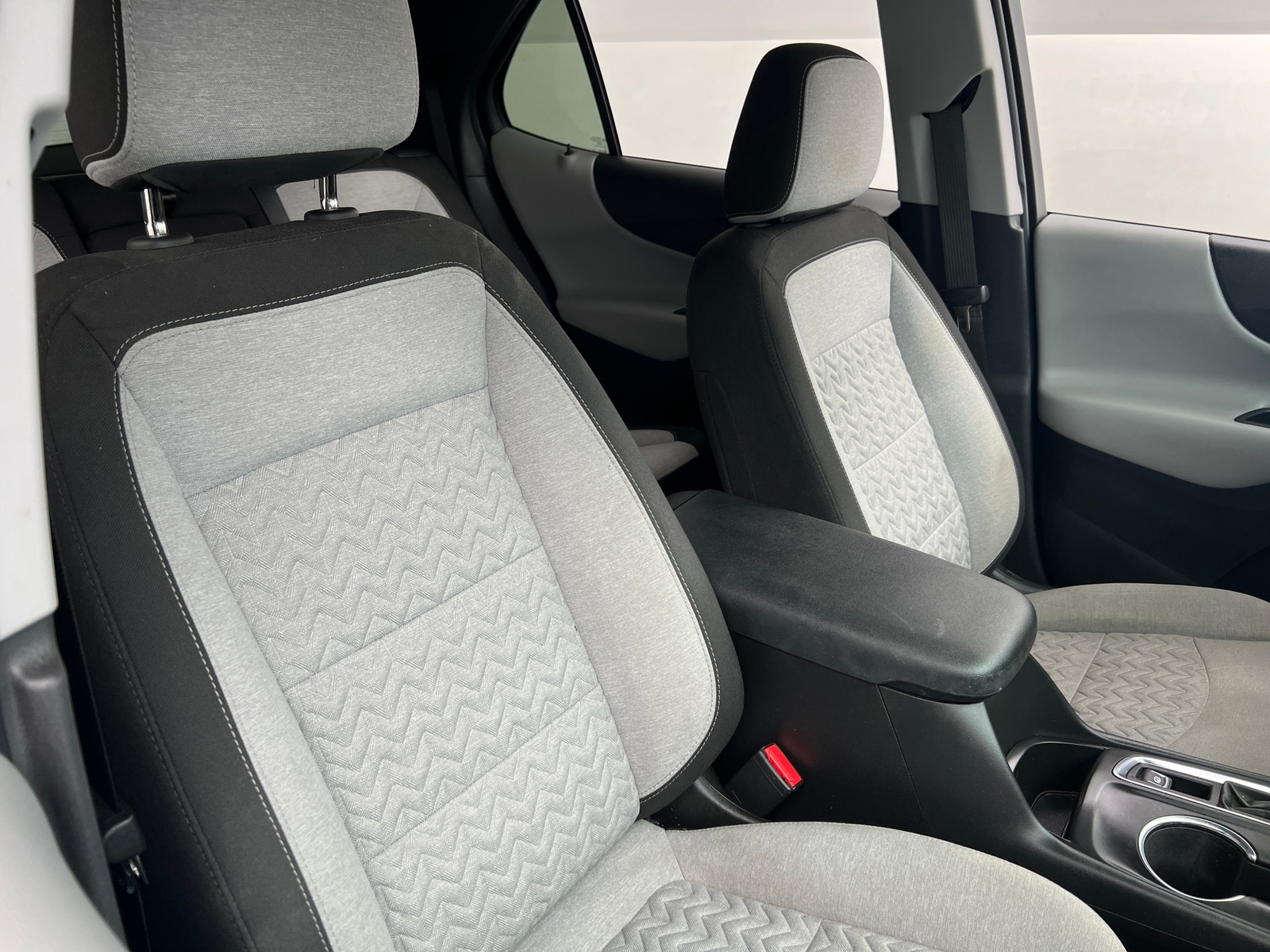 Thumbnail: 2023 Chevrolet Equinox - 2