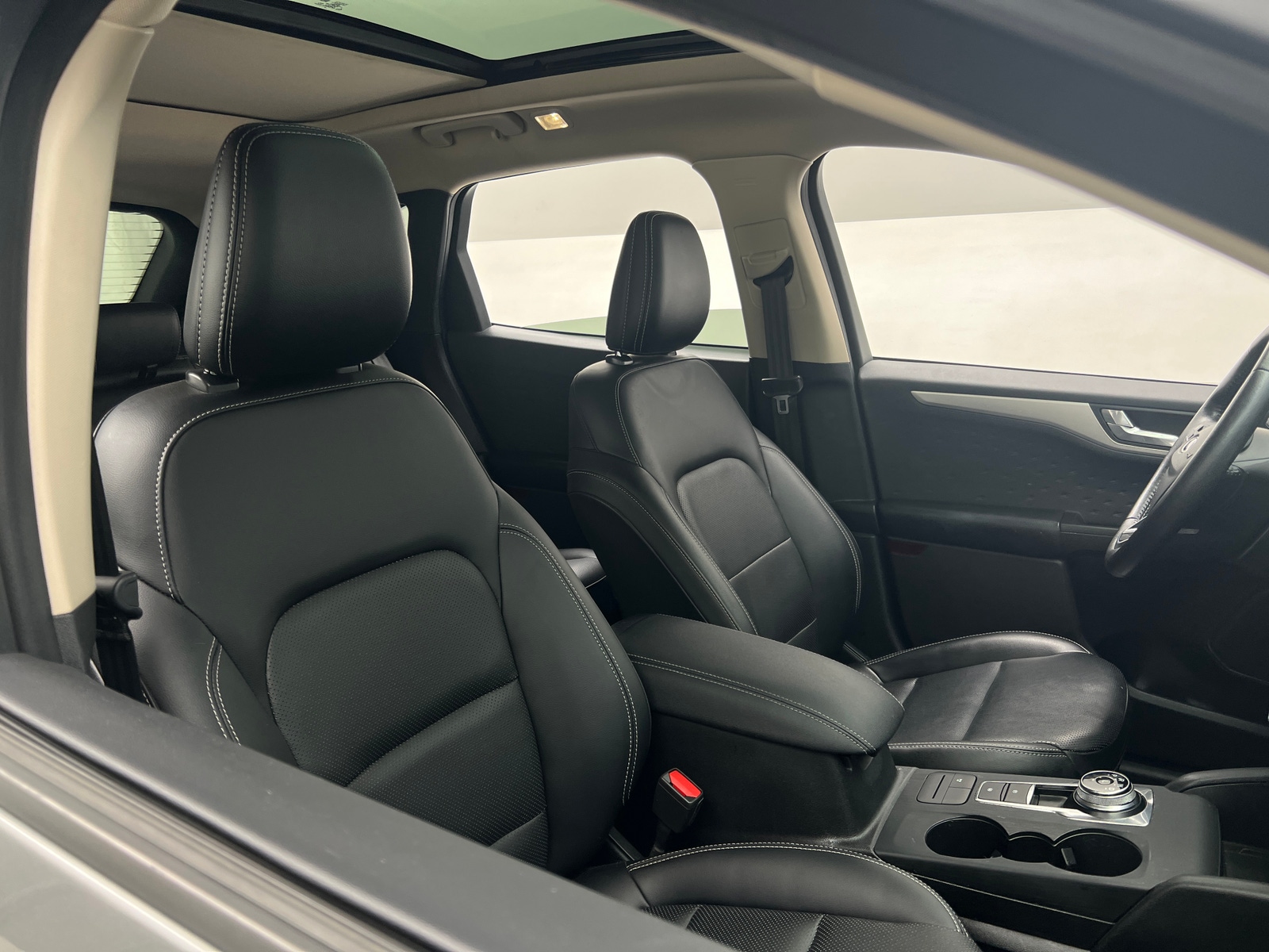 Thumbnail: 2020 Ford Escape - 2
