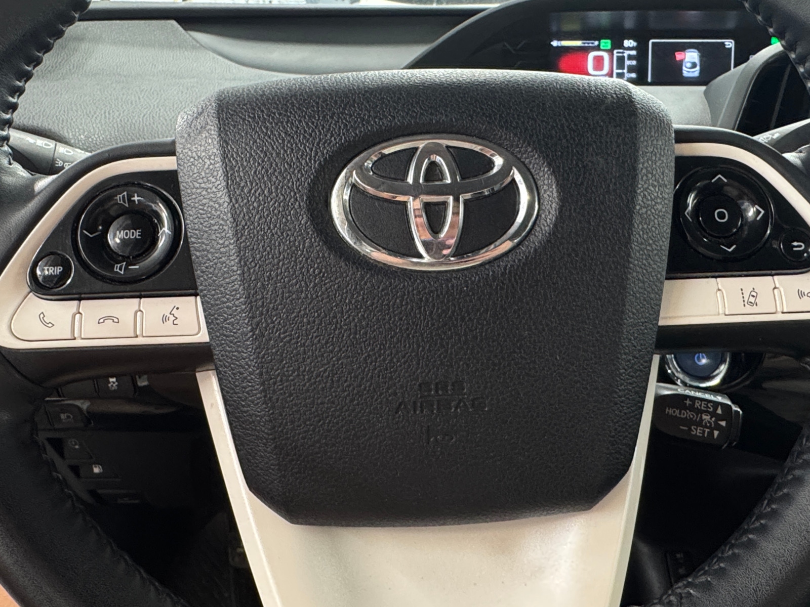 Thumbnail: 2018 Toyota Prius Prime - 4
