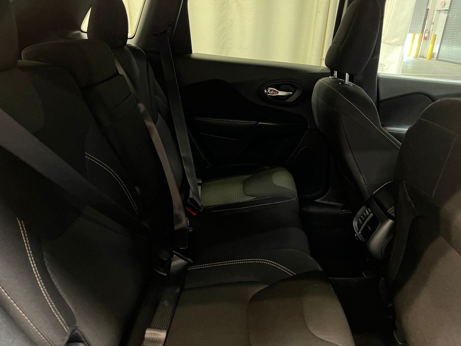 Thumbnail: 2016 Jeep Cherokee - 6