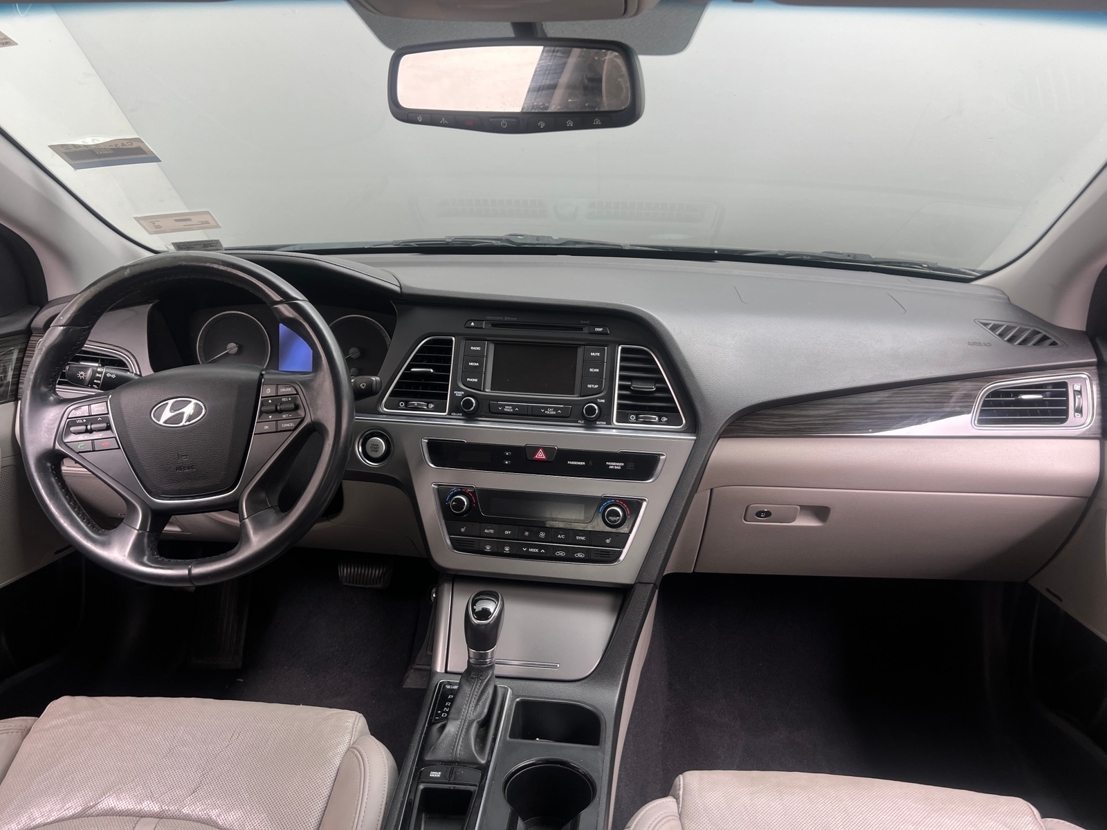 Thumbnail: 2015 Hyundai Sonata - 2