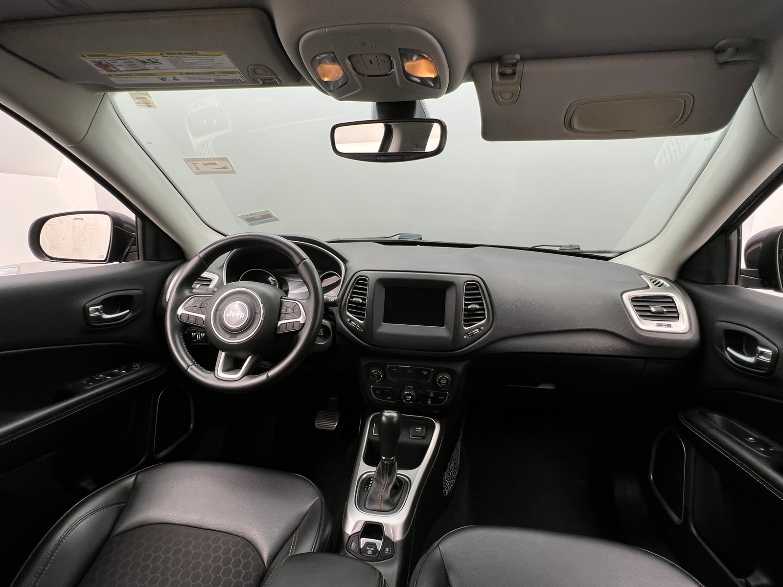 Thumbnail: 2019 Jeep Compass - 3