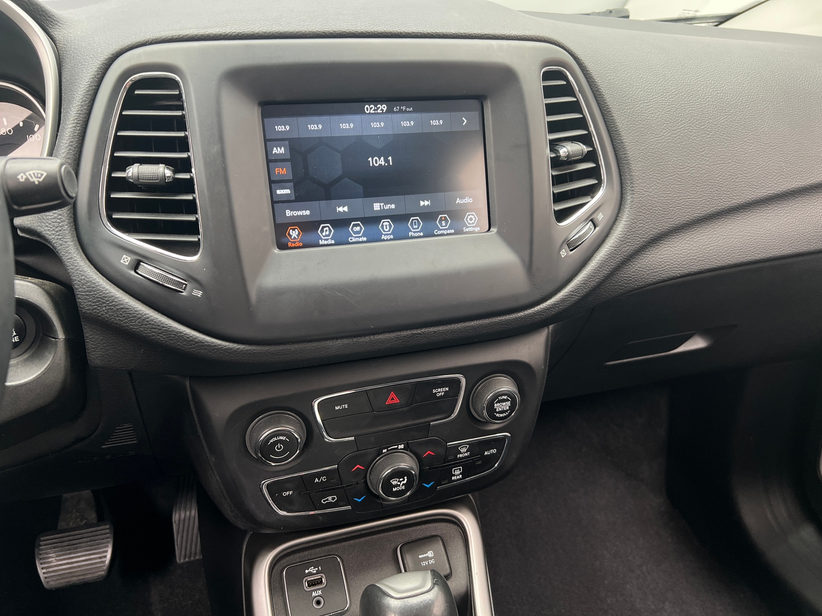 Thumbnail: 2019 Jeep Compass - 4