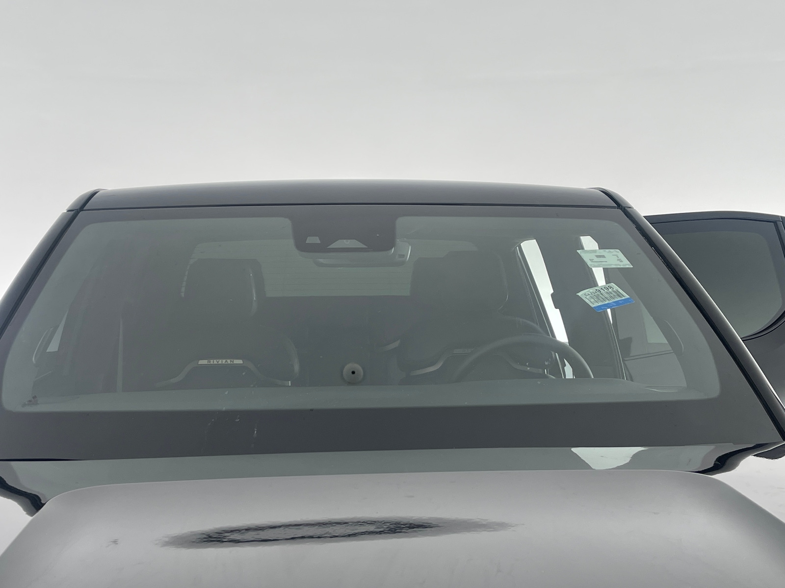 Thumbnail: 2024 Rivian R1T - 2