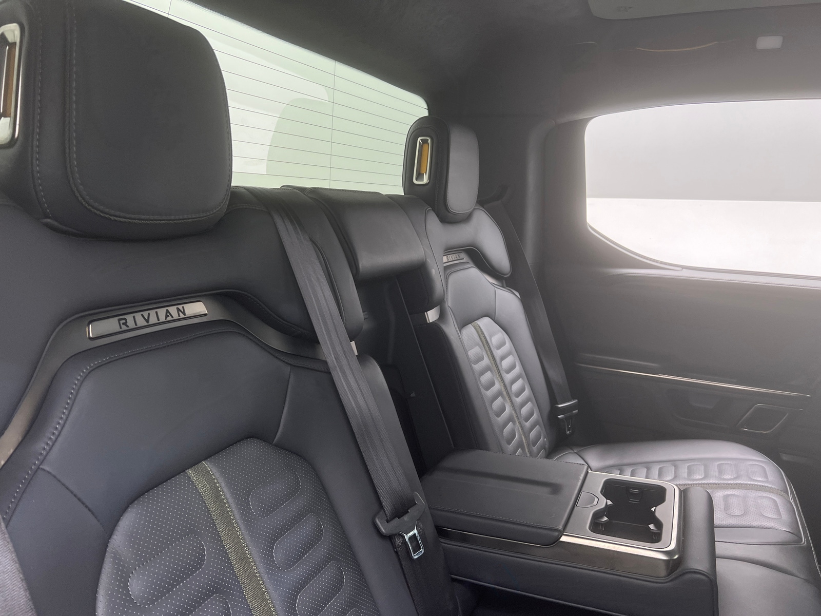 Thumbnail: 2022 Rivian R1T - 5