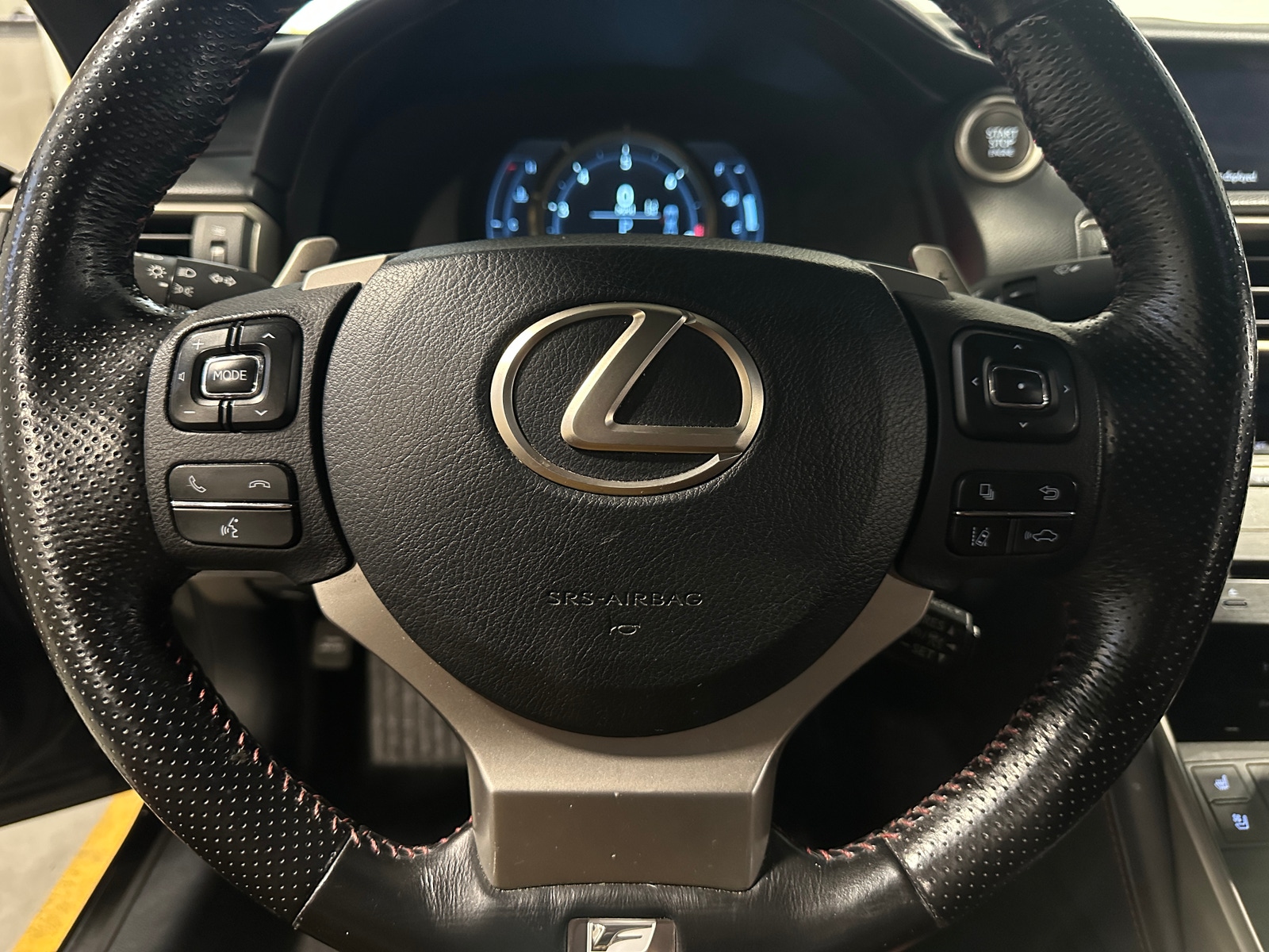 Thumbnail: 2018 Lexus IS - 4