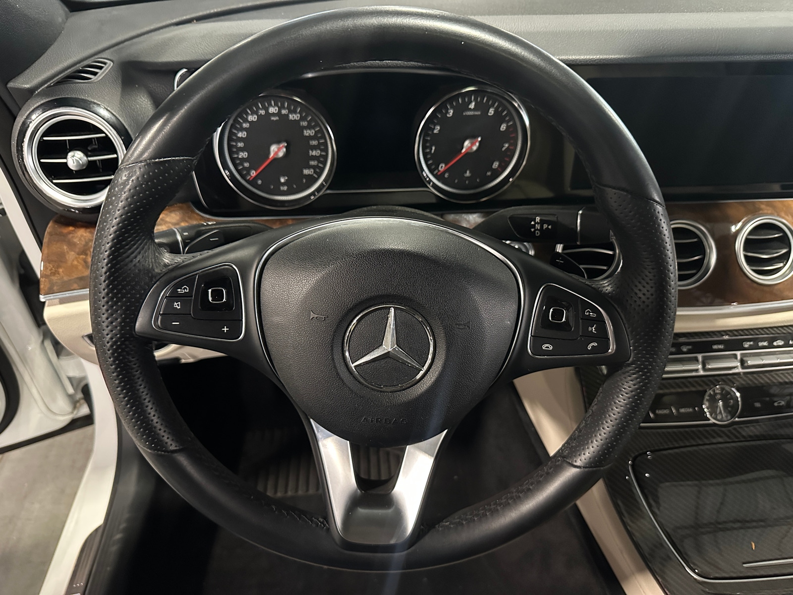 Thumbnail: 2018 Mercedes-Benz E-Class - 4