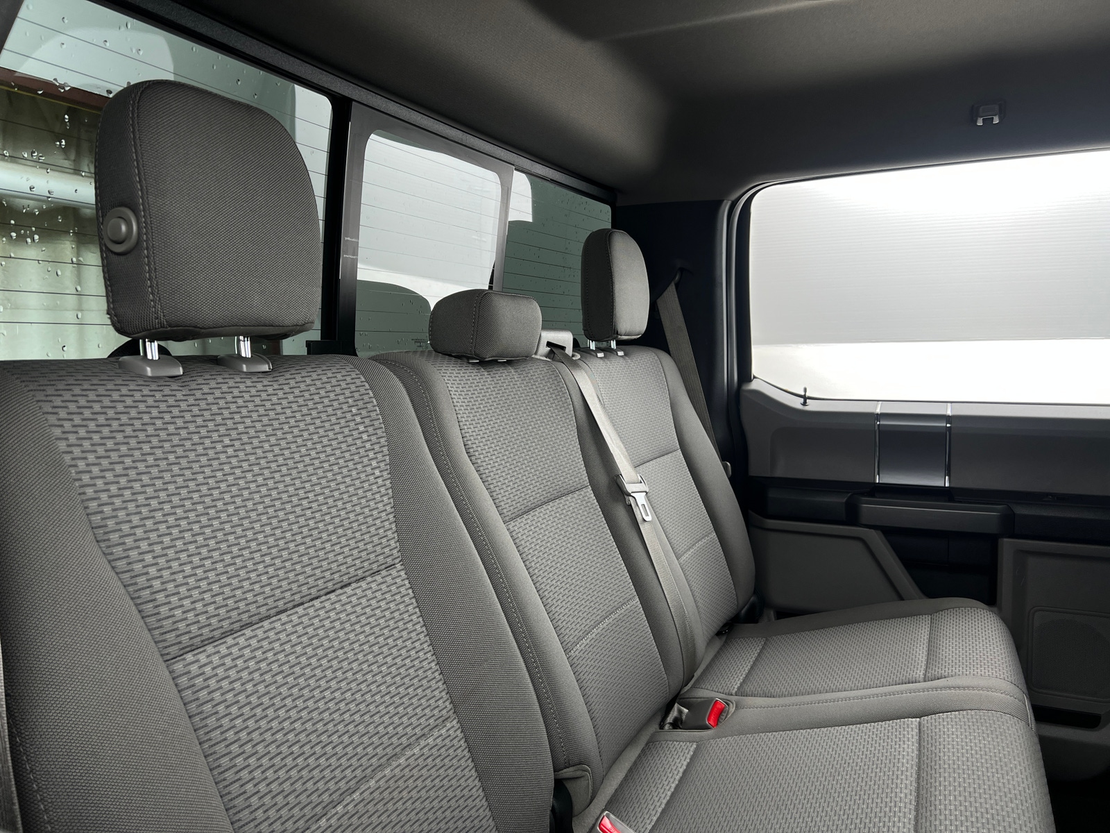 Thumbnail: 2017 Ford Econoline - 6