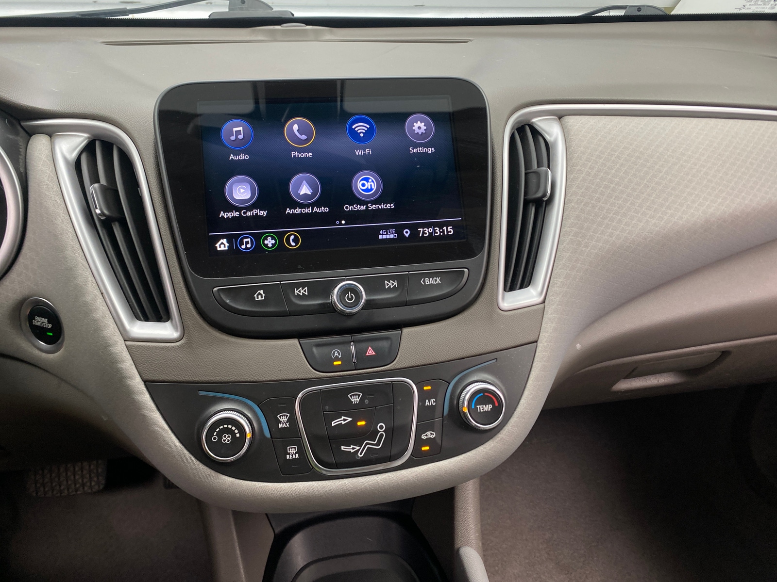 Thumbnail: 2020 Chevrolet Malibu - 4