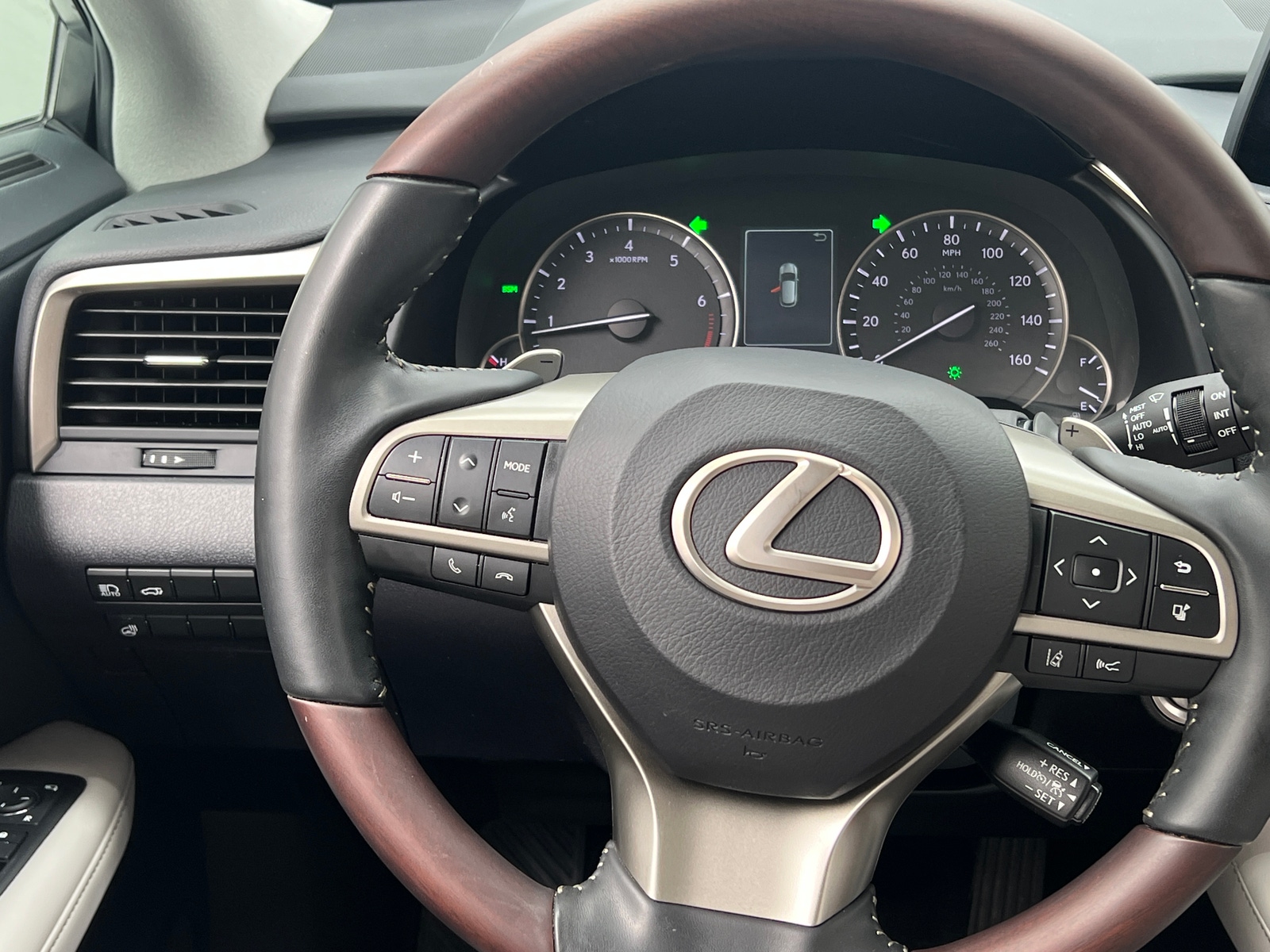 Thumbnail: 2020 Lexus RX - 4