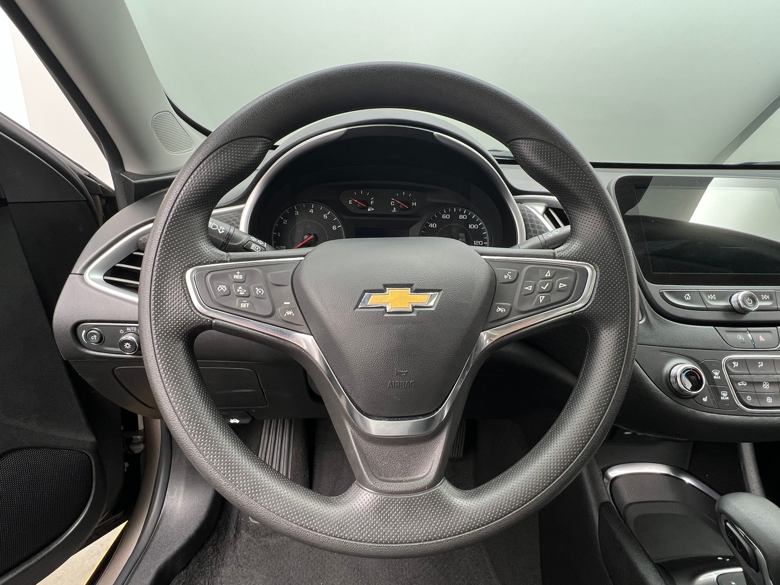 Thumbnail: 2024 Chevrolet Malibu - 5