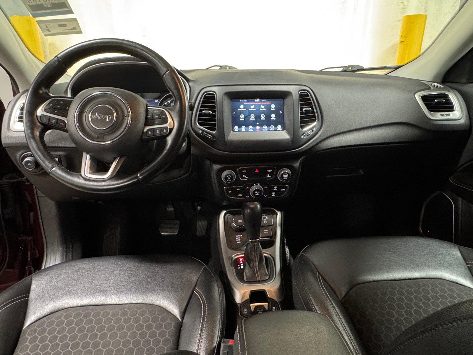 Thumbnail: 2021 Jeep Compass - 3