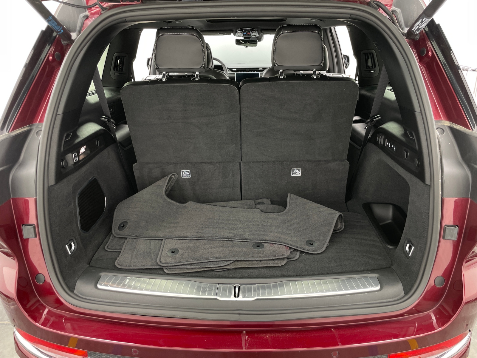 Thumbnail: 2024 Jeep Grand Cherokee L - 6