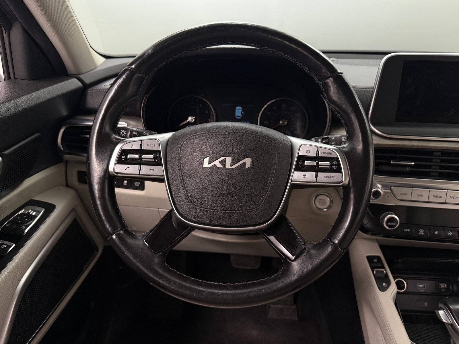 Thumbnail: 2022 Kia Telluride - 4