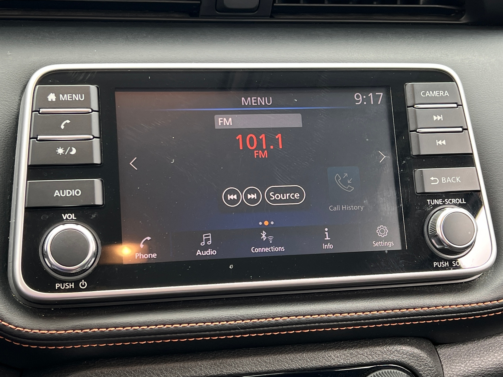 Thumbnail: 2019 Nissan Kicks - 4